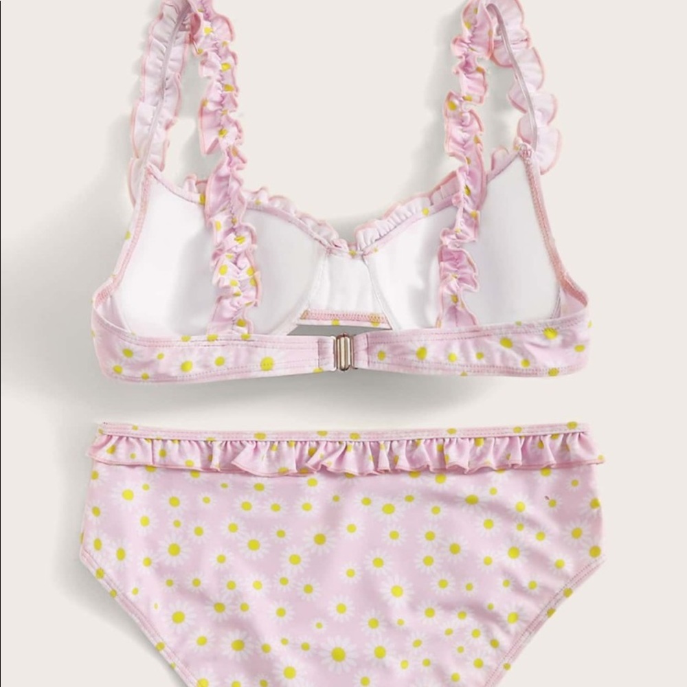 Daisy Ruffle Top With High Waist Bikini Set - Picture 3 of 8